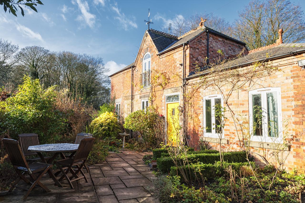 The Coach House Bed & Breakfast Derby Exterior photo